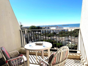 Studio cabine à La Grande Motte, 4 couchages, parking, proche commerces et plage - FR-1-790-31